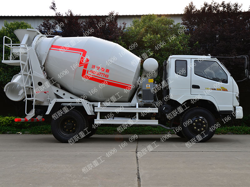 4立方小型攪拌車(chē)