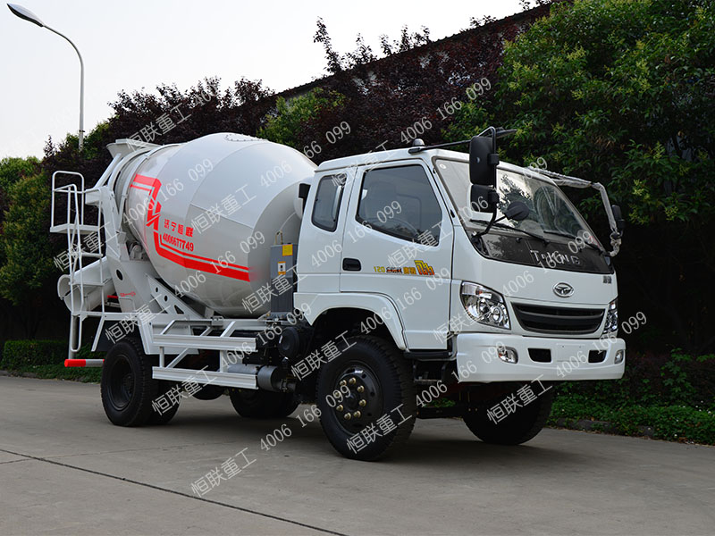 唐駿小型水泥攪拌車(chē)
