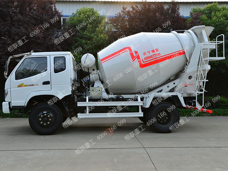 4立方小型攪拌車(chē)